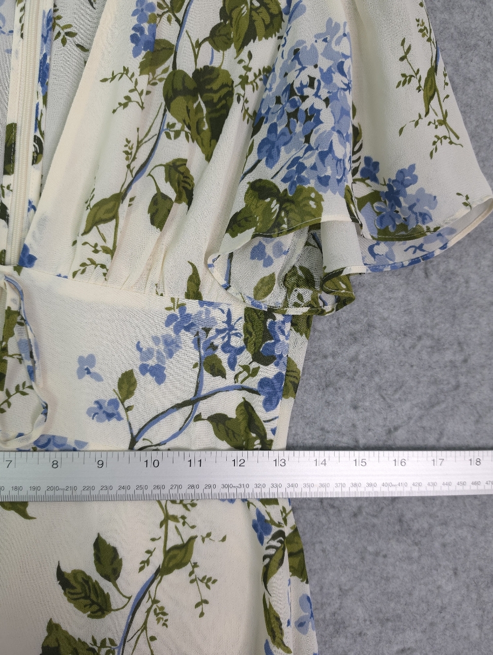 Reformation Mya Riviera Floral Vneck Flutter Sleeves Mini Dress - Picture 10 of 11